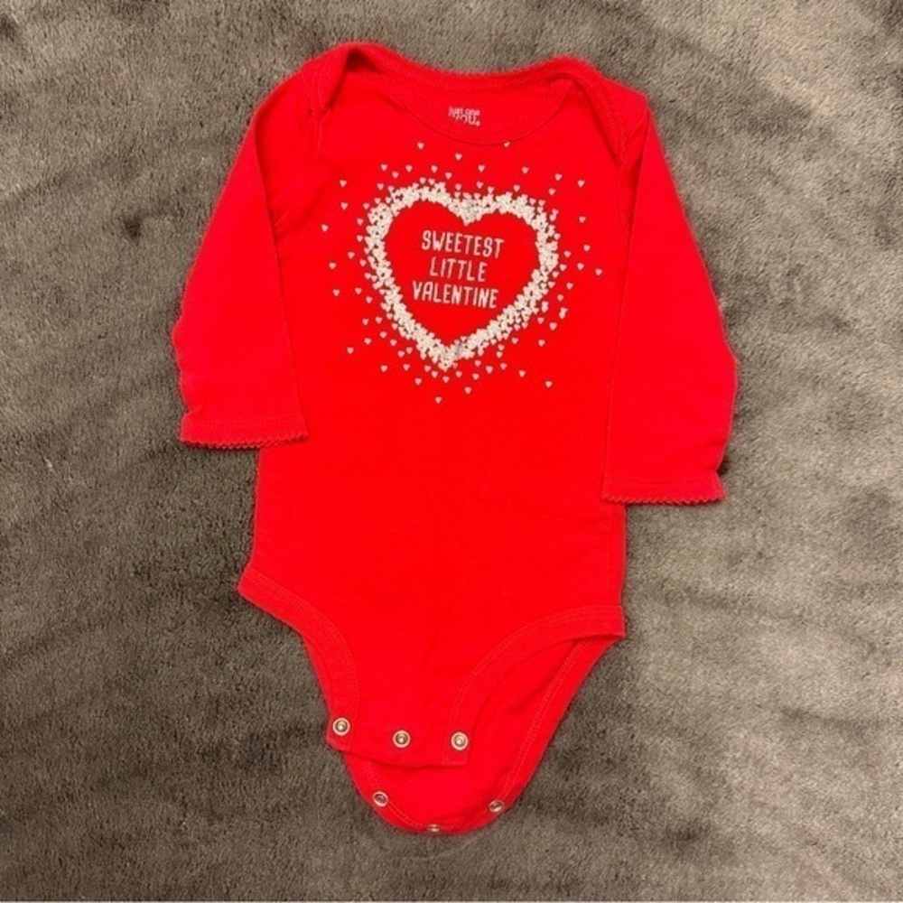 NWOT Carter’s Baby Girl Long Sleeve Valentine’s Day Onesie, Red & Silver, 6Mo